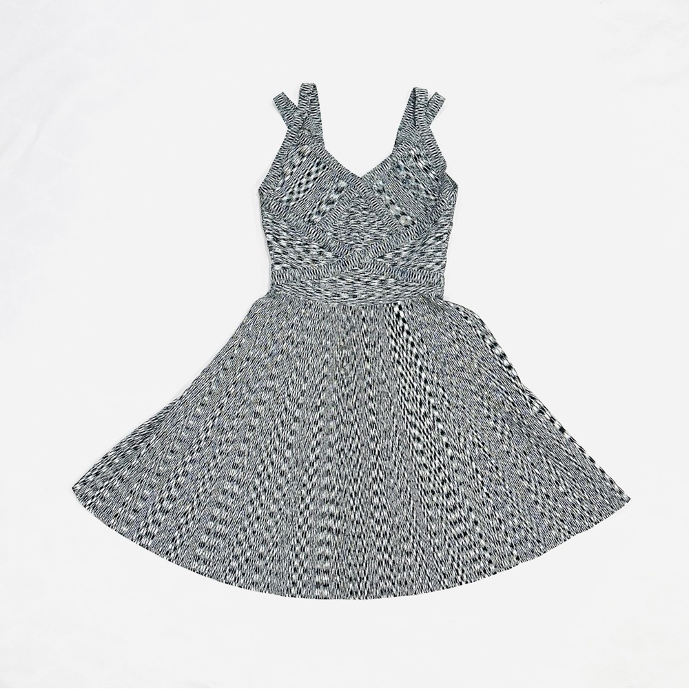 GUESS Los Angeles Black & White Fit and Flare Knit Bodycon Dress